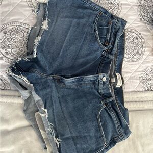 Abercrombie and Fitch The Mom Short